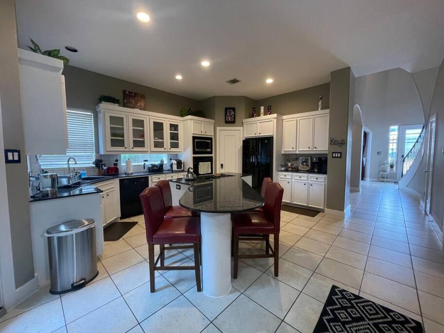 Wanderlust Villa Near Galleria Mall Houston Buitenkant foto