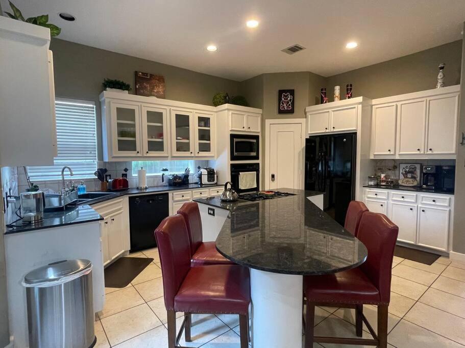 Wanderlust Villa Near Galleria Mall Houston Buitenkant foto