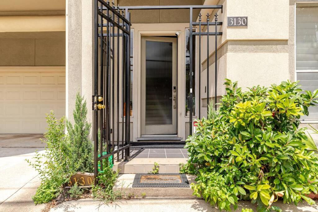 Wanderlust Villa Near Galleria Mall Houston Buitenkant foto